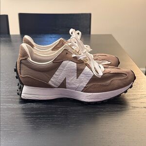 New Balance 327 Mushroom (Brown)